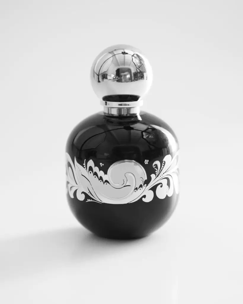 VAGABOND PRINCE ENCHANTED FOREST full front view